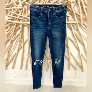 NWOT! AMERICAN EAGLE Super High-Rise Jegging Jeans